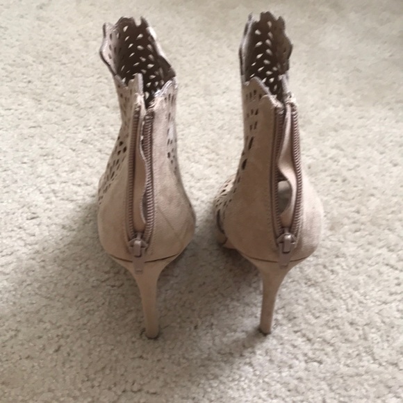 Aldo Ralidien Pumps - Picture 3 of 3